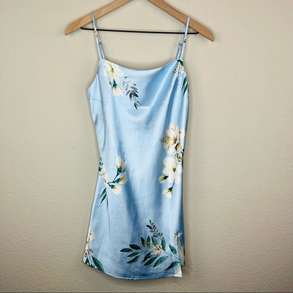 Hello Molly Lazy Afternoons Mini Dress - Floral Light Blue! - Picture 2 of 4